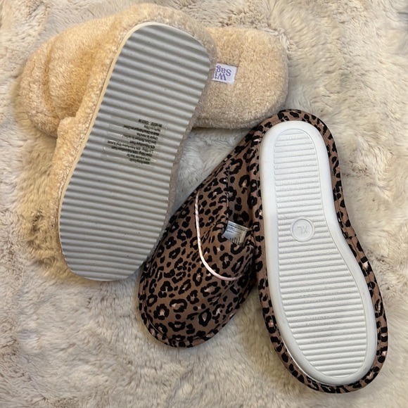 NWOB Two pairs of Ladies X-Large Slippers - Picture 4 of 5